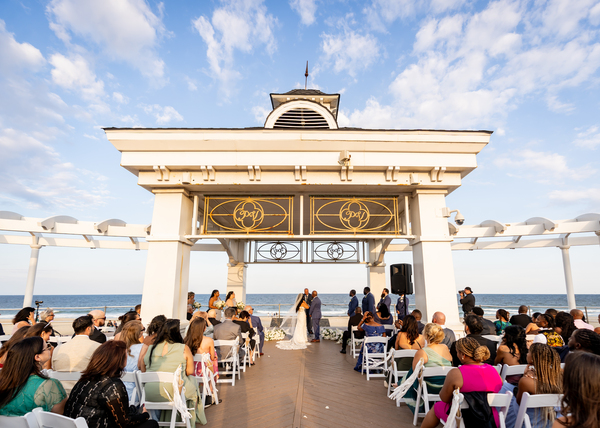 McLoone's Pier House