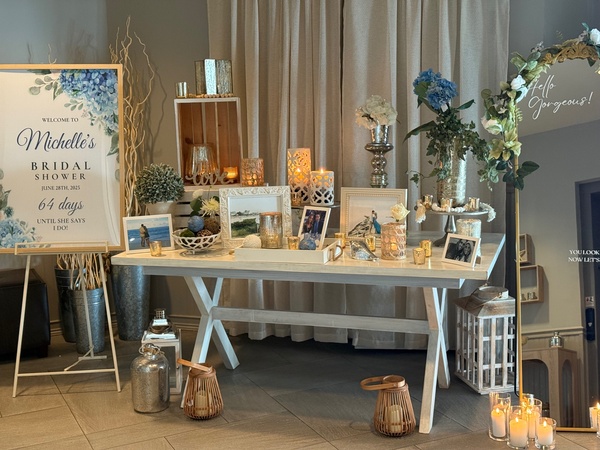 McLoone's Pier House