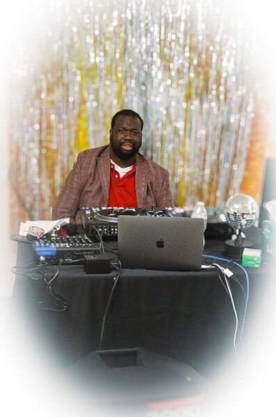 DJ Chris Rich