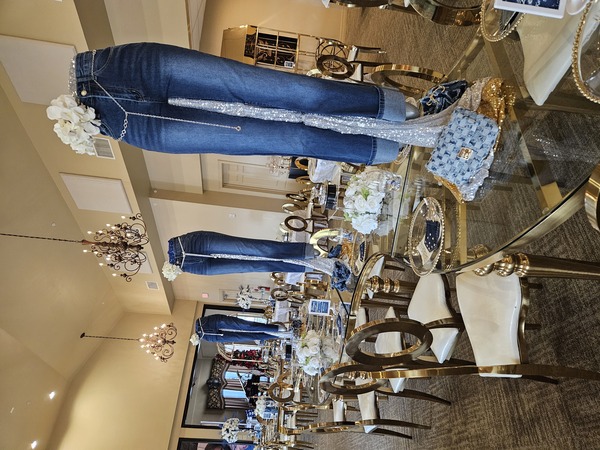 Designz By Kimi Rena, LLC