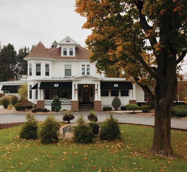 Dibbles Inn Orchard & Estate