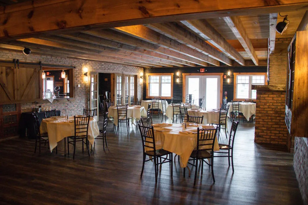 Dibbles Inn Orchard & Estate