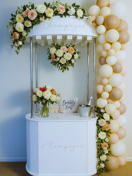 Sips Happen Cart Company Indy