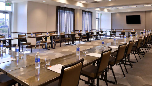 Hyatt Place Garden City