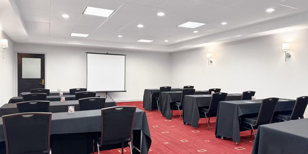 Crowne Plaza Newark Airport