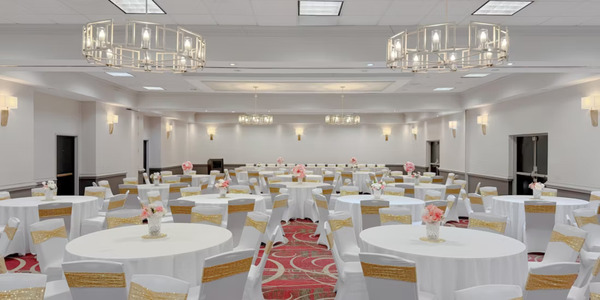 Crowne Plaza Newark Airport