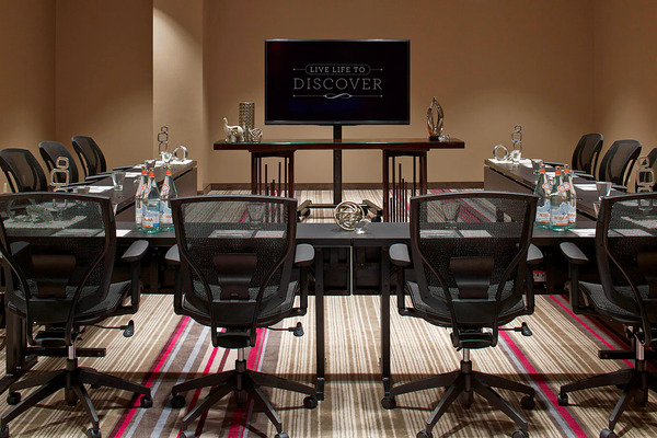 Renaissance Atlanta Waverly Hotel