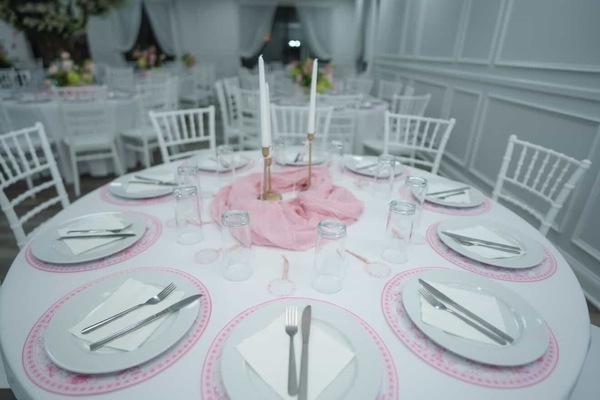 Majestic By Victoria's Cake