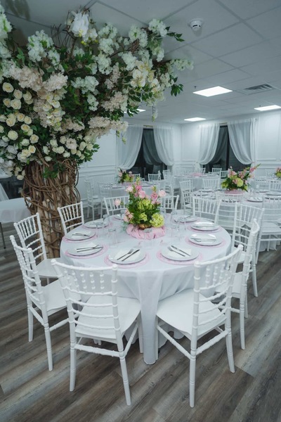 Majestic By Victoria's Cake