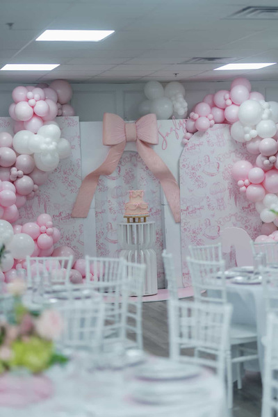 Majestic By Victoria's Cake