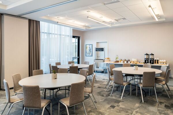 Element San Jose Airport