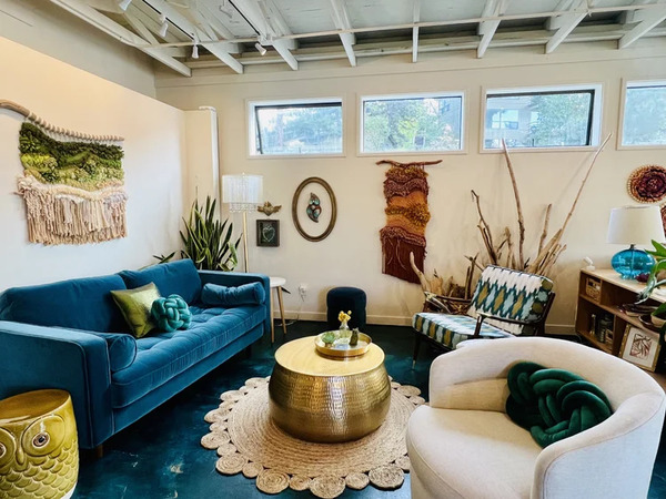 Luminous Gallery | Studio