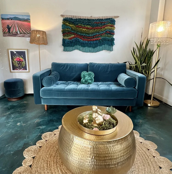 Luminous Gallery | Studio