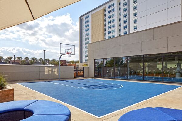 Anaheim Resort Suites near Disneyland