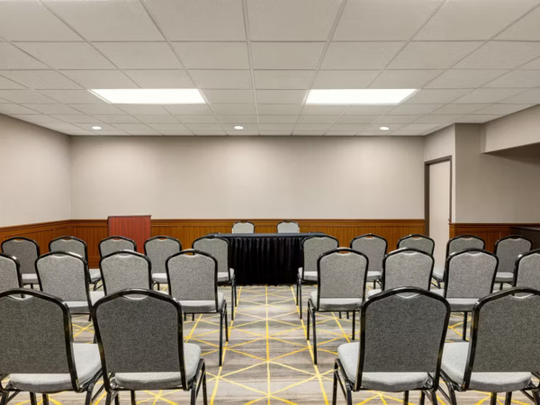 Holiday Inn Louisville East - Hurstbourne