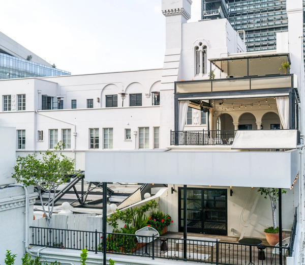 Redbird - Los Angeles