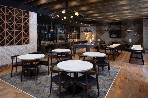 Delta Hotels by Marriott Edmonton Centre Suites