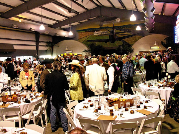 Hangar Hotel and Conference Center