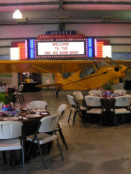 Hangar Hotel and Conference Center