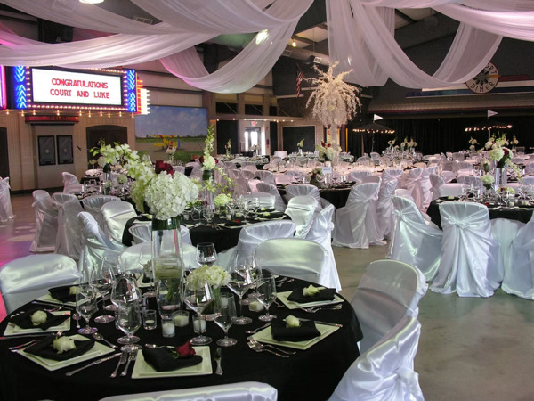 Hangar Hotel and Conference Center