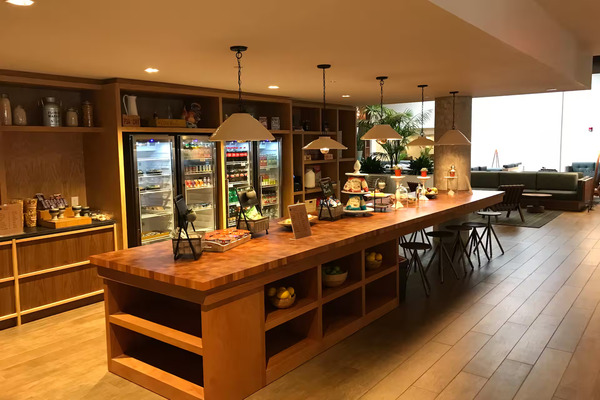 DoubleTree by Hilton Atlanta Windy Hill Ballpark