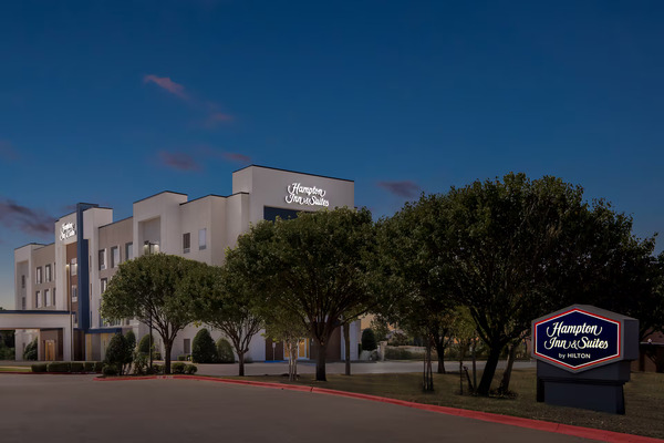 Hampton Inn & Suites Waxahachie