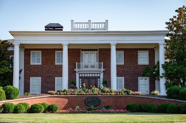 The Club at Old Hawthorne