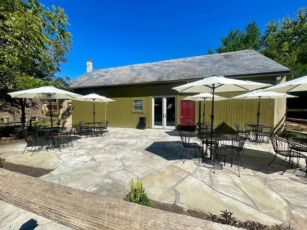 Stone Ridge Farm Inn