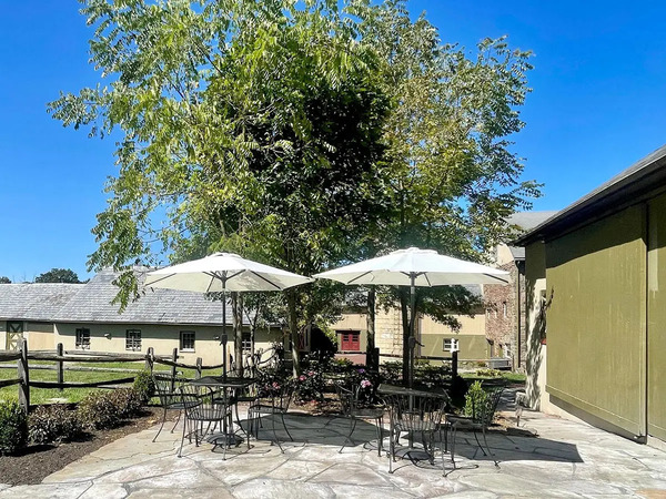 Stone Ridge Farm Inn