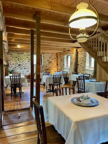 Stone Ridge Farm Inn