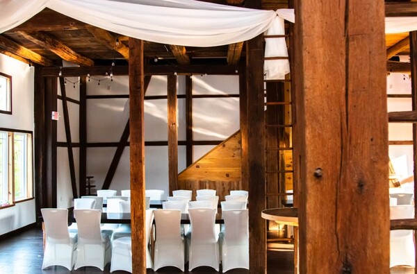 The Barn at Walnut Grove