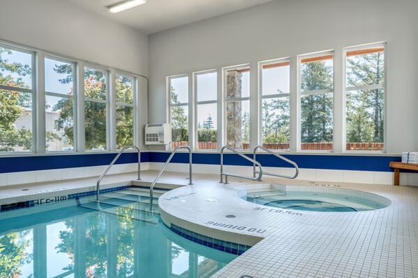 Four Points by Sheraton Victoria Gateway