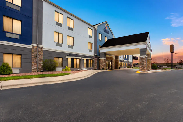 Comfort Inn & Suites Kenosha