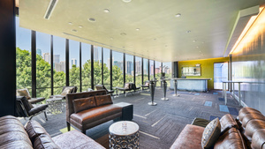 Serra Skyline Lounge