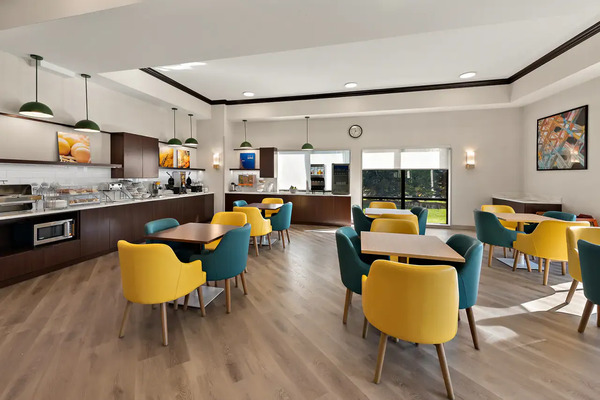 Comfort Suites Columbus East Broad