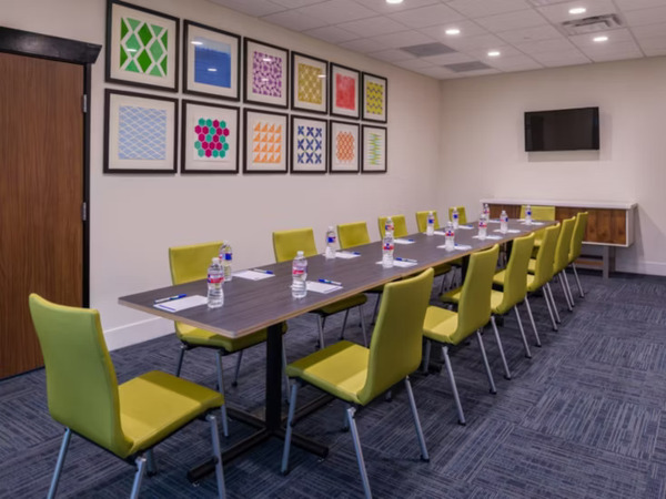 Holiday Inn Express & Suites Fort Worth West, an IHG Hotel