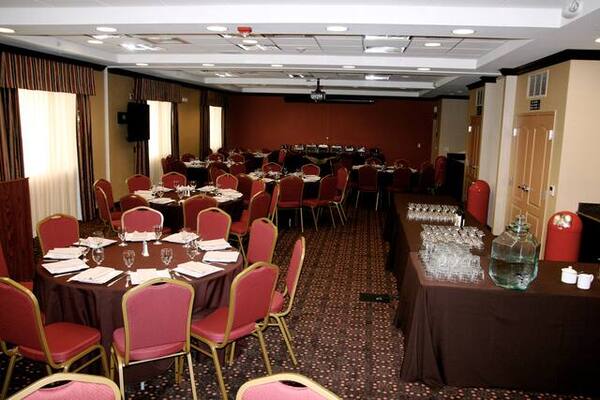 Hampton Inn & Suites Folsom