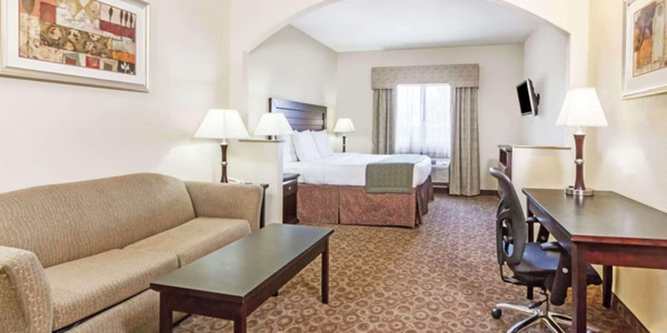 Grander Inn & Suites