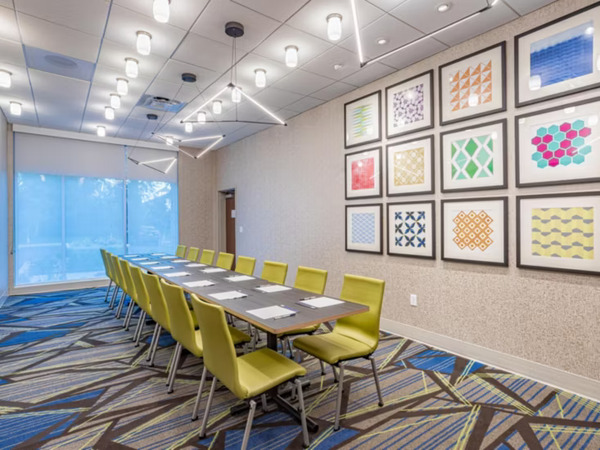 Holiday Inn Express Elkhart North By IHG