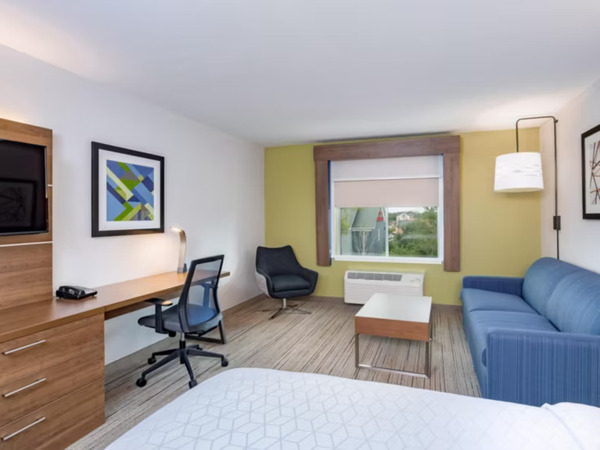 Holiday Inn Express Elkhart North By IHG