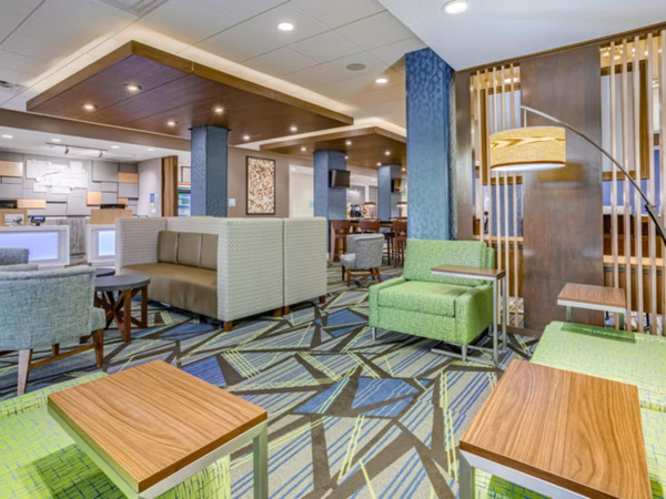 Holiday Inn Express Elkhart North By IHG