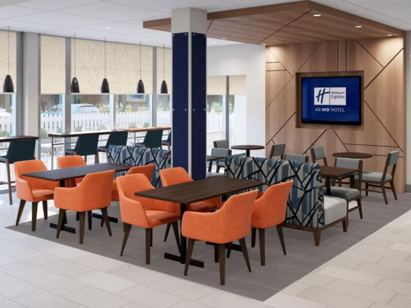 Holiday Inn Express & Suites Chicago Matteson, an IHG Hotel