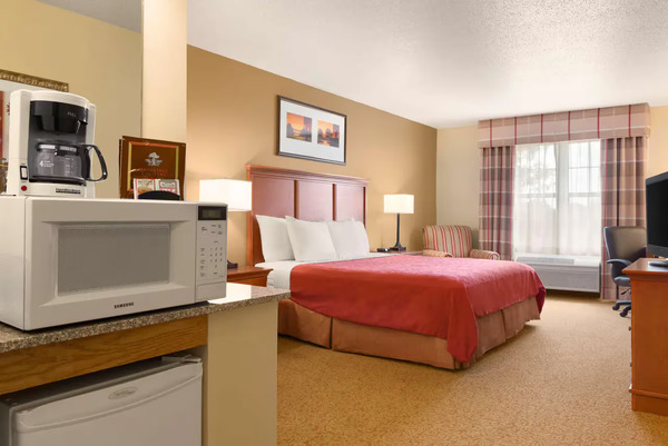 Country Inn & Suites by Radisson, Sycamore, IL