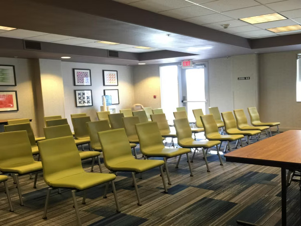 Holiday Inn Express Woodland, an IHG Hotel