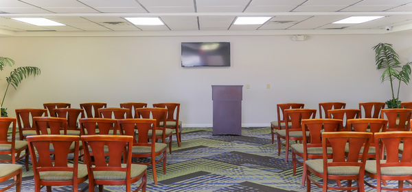 Hotel South Tampa & Suites