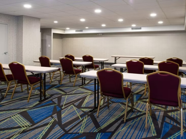 Holiday Inn Express Cincinnati West by IHG