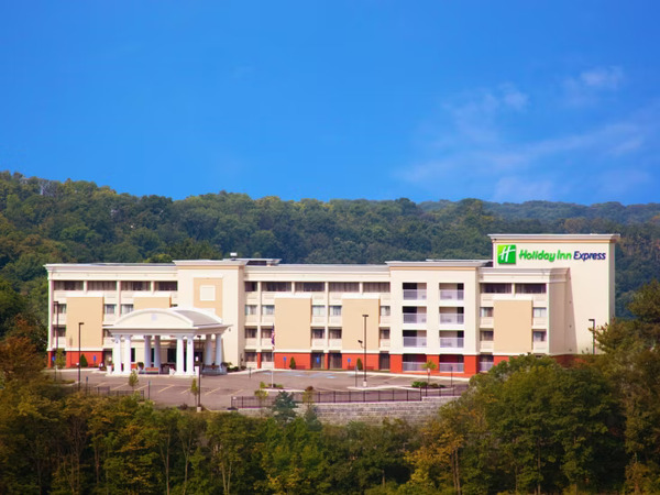 Holiday Inn Express Cincinnati West by IHG