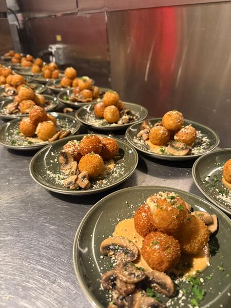 The Oak & Ivy Taphouse