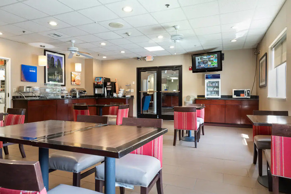 Comfort Suites Lombard - Addison