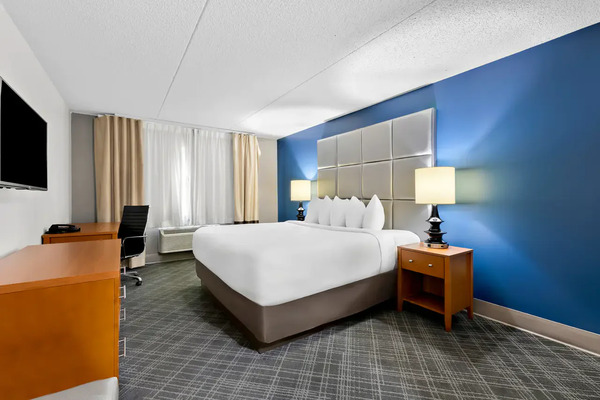 Comfort Inn & Suites Nashville Near Tanger Outlets I-24 Antioch